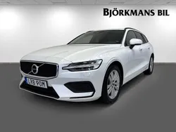 Vit Begagnad 2019 Volvo V60 Momentum Kombi | 259 900 kr (Bra pris)
