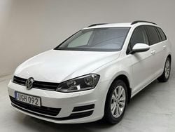 Vit Begagnad 2017 VW Golf VII | 149 900 kr (Marknadspris)