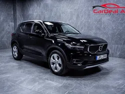 Svart Begagnad 2021 Volvo XC40 Momentum SUV | 269 800 kr (Marknadspris)