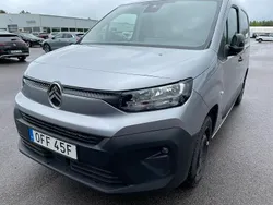 Grå metallic Begagnad 2024 Citroën Berlingo Minibuss | 295 000 kr (Dyr)
