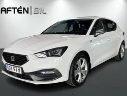 Vit Begagnad 2021 Seat Leon FR Halvkombi | 207 800 kr (Bra pris)
