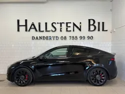 Svart Begagnad 2022 Tesla Model Y Performance SUV | 399 000 kr (Superpris)
