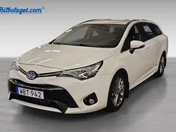Vit Begagnad 2016 Toyota Avensis Kombi | 139 900 kr (Marknadspris)