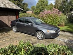 Grå Begagnad 2008 Volvo S80 Momentum Sedan | 49 000 kr (Lite dyr)