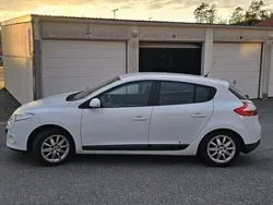 Vit Begagnad 2012 Renault Mégane III Halvkombi | 42 000 kr (Marknadspris)