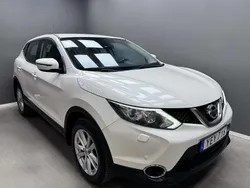 Vit Begagnad 2016 Nissan Qashqai SUV | 99 899 kr (Marknadspris)