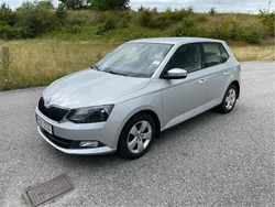 Silver Begagnad 2017 Skoda Fabia Style Halvkombi | 125 000 kr (Marknadspris)