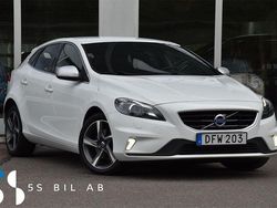 Vit Begagnad 2016 Volvo V40 R-Design Kombi | 149 900 kr (Marknadspris)