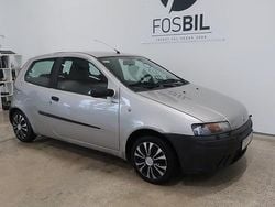 Ljusgrå Begagnad 2002 Fiat Punto Halvkombi | 19 900 kr