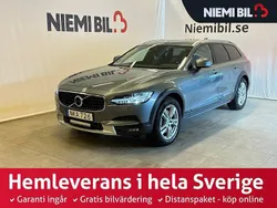 Grå Begagnad 2018 Volvo V90 CC Momentum Kombi | 329 900 kr (Marknadspris)