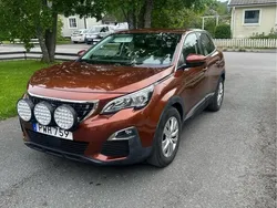 Brun Begagnad 2016 Peugeot 3008 Active SUV | 135 000 kr (Marknadspris)
