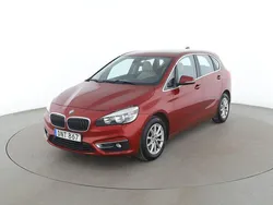 Röd Begagnad 2014 BMW 218 Active Tourer Luxury Line Minibuss | 171 000 kr (Marknadspris)