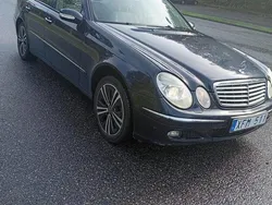 Blå Begagnad 2006 Mercedes E200 Sedan | 55 000 kr (Bra pris)