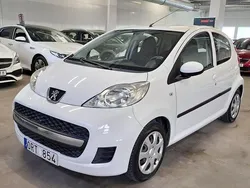 Vit Begagnad 2012 Peugeot 107 Halvkombi | 42 000 kr (Marknadspris)