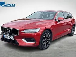 Röd Begagnad 2022 Volvo V60 Core Kombi | 379 900 kr (Marknadspris)