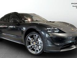 Mörkgrå Begagnad 2021 Porsche Taycan Turbo Cross Turismo Sedan | 895 000 kr