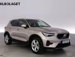 Ljusgrå Begagnad 2023 Volvo XC40 Core SUV | 359 800 kr (Bra pris)