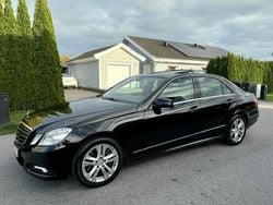 Svart Begagnad 2009 Mercedes E500 Avantgarde Sedan | 150 000 kr