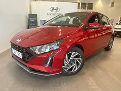 Röd Ny 2024 Hyundai i20 Essential Halvkombi | 219 500 kr (Marknadspris)
