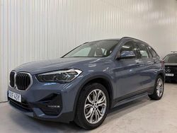 Mörkgrå (grå) Begagnad 2021 BMW X1 Sport Line SUV | 309 000 kr (Marknadspris)