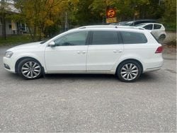 Vit Begagnad 2011 VW Passat Kombi | 45 000 kr (Lite dyr)