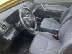 Gul Begagnad 2001 Honda Civic Halvkombi | 22 000 kr (Marknadspris)