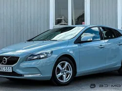 Blå Begagnad 2018 Volvo V40 Kinetic Kombi | 209 900 kr (Lite dyr)