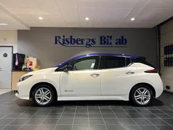 Vit Begagnad 2020 Nissan Leaf Tekna Halvkombi | 154 900 kr (Marknadspris)