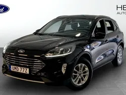 Svart (black) Begagnad 2022 Ford Kuga Titanium SUV | 289 900 kr (Marknadspris)