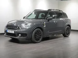 Grå Begagnad 2018 Mini Cooper Countryman SUV | 264 800 kr (Marknadspris)
