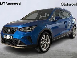 Ljusblå Begagnad 2024 Seat Arona FR SUV | 214 900 kr (Marknadspris)