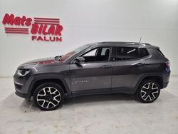 Grå Begagnad 2018 Jeep Compass Limited SUV | 179 900 kr (Lite dyr)