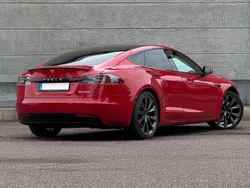 Röd Begagnad 2021 Tesla Model S Performance Sedan | 685 000 kr