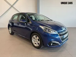 Mörkblå Begagnad 2017 Peugeot 208 Halvkombi | 79 900 kr (Marknadspris)
