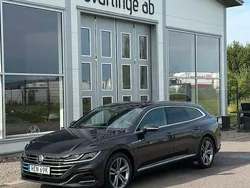 Mörkgrå Begagnad 2021 VW Arteon R-line Kombi | 299 800 kr (Marknadspris)