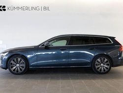 Blå Begagnad 2021 Volvo V60 Kombi | 329 900 kr (Marknadspris)