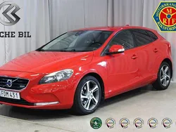 Röd Begagnad 2012 Volvo V40 Kombi | 124 900 kr (Marknadspris)