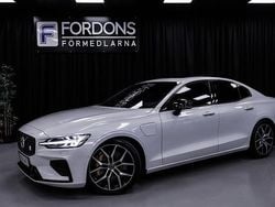 Vit Begagnad 2021 Volvo S60 R-Design Sedan | 429 900 kr (Marknadspris)