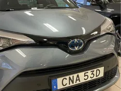Grå Begagnad 2021 Toyota C-HR Edition SUV | 230 000 kr (Bra pris)