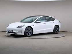 Vit (multicoat vit (pärl)) Begagnad 2022 Tesla Model 3 Long Range AWD Sedan | 335 000 kr (Marknadspris)