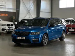 Blå Begagnad 2015 Skoda Octavia RS Kombi | 139 900 kr (Marknadspris)