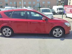 Röd Begagnad 2011 Kia Ceed Sportswagon Kombi | 44 900 kr (Marknadspris)