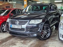 Svart Begagnad 2007 VW Touareg SUV | 59 999 kr