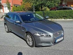 Grå Begagnad 2014 Jaguar XF Sportbrake Kombi | 145 000 kr