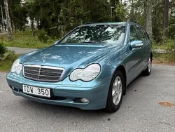 Blå Begagnad 2002 Mercedes C200 Kombi | 34 000 kr (Dyr)