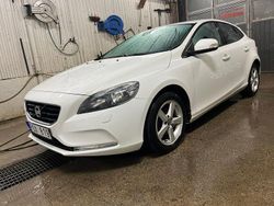 Begagnad 2014 Volvo V40 Halvkombi | 80 000 kr (Marknadspris)
