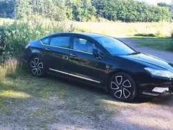 Svart Begagnad 2012 Citroën C5 Sedan | 64 000 kr (Marknadspris)