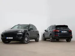 Svart Begagnad 2016 Porsche Cayenne Chrono SUV | 369 000 kr (Marknadspris)