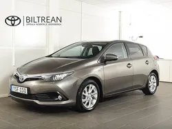 Mörkgrå Begagnad 2018 Toyota Auris Hybrid Active Halvkombi | 177 900 kr (Marknadspris)