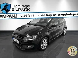 Svart Begagnad 2013 VW Polo Halvkombi | 89 900 kr (Marknadspris)